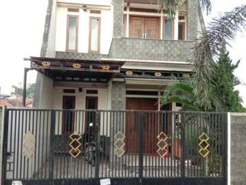 BU CEPAT rumah 3 lantai MEWAH di margaasih bandung