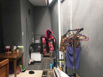 Dijal rumah di paradise Antapani Luas tanah 73 Luas bangunan 72 Kamar mandi 2 Kamar tidur 2 2 lantai Shm imb bisa KPR