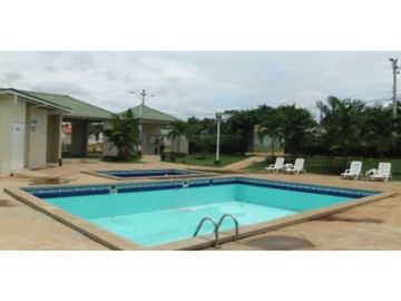VENDO CASA EN LA CHORRERA QUINTAS DEL PACIFICO 3R