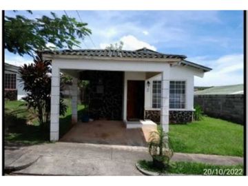 VENDO CASA EN LA CHORRERA QUINTAS DEL PACIFICO 3R