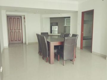 Dijual cepat apartemen view golf lippo karawaci