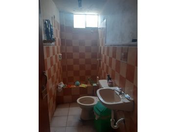 VENDO CASA 3 PISOS C/TERRAZA Y COCHERA EN VALLECITO ALTO - VMT