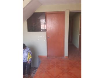 VENDO CASA 3 PISOS C/TERRAZA Y COCHERA EN VALLECITO ALTO - VMT