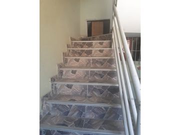 VENDO CASA 3 PISOS C/TERRAZA Y COCHERA EN VALLECITO ALTO - VMT