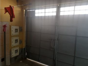 VENDO CASA 3 PISOS C/TERRAZA Y COCHERA EN VALLECITO ALTO - VMT