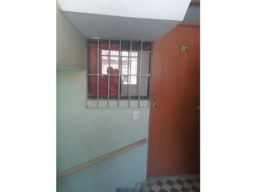 VENDO CASA 3 PISOS C/TERRAZA Y COCHERA EN VALLECITO ALTO - VMT