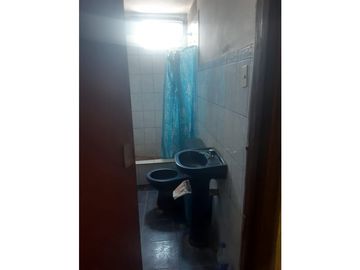 VENDO CASA 3 PISOS C/TERRAZA Y COCHERA EN VALLECITO ALTO - VMT