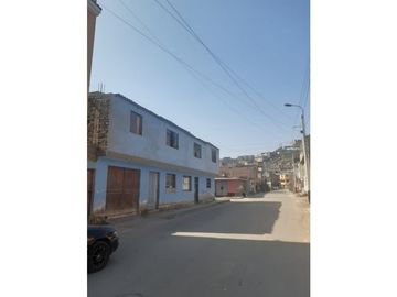 VENDO CASA 3 PISOS C/TERRAZA Y COCHERA EN VALLECITO ALTO - VMT