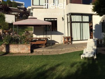 Excelente y luminosa casa en sector de Reñaca, Viña del Mar