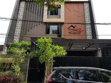 Jual Guest House Baru Mewah Pejompongan BenHil ditengah Pusat Kota.