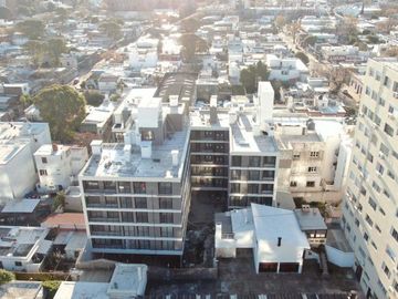 Venta apartamento 2 dormitorios y terraza al frente en La Blanqueada, Montevideo
