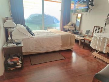 Casa en venta de 4 dorm. En Metro Los Dominicos Las Condes