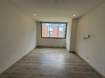 apartamento en arriendo en altos del poblado. Cod A515414