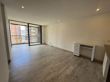 apartamento en arriendo en altos del poblado. Cod A515414