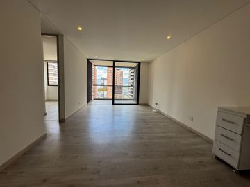 apartamento en arriendo en altos del poblado. Cod A515414