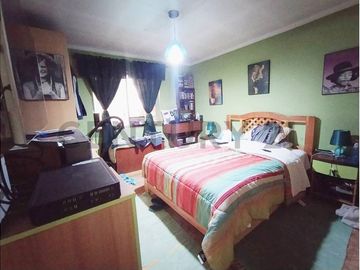 VENTA CASA PARA INVERSION - METRO ÑUBLE