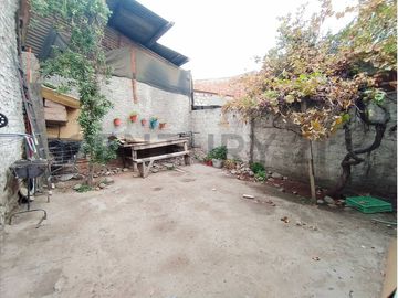 VENTA CASA PARA INVERSION - METRO ÑUBLE