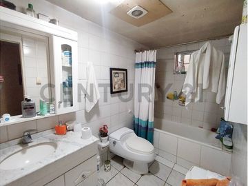 VENTA CASA PARA INVERSION - METRO ÑUBLE