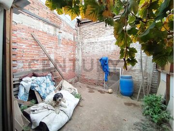 VENTA CASA PARA INVERSION - METRO ÑUBLE
