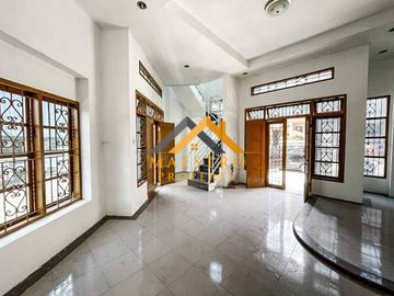 Dijual Rumah Siap Huni Posisi Hook Komplek Taman Kyoto