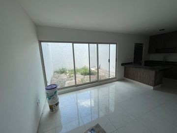 Venta de Bonita Casa en Cimazul