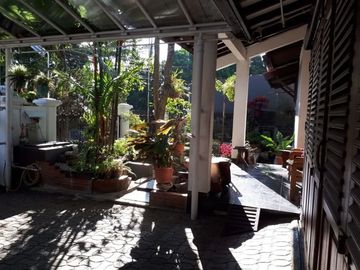 Jual Rumah Luas Dengan Tanah Luas Di Kawasan Elit Setrasari Sarijadi