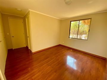 Casa 4 dorm. Ayres de Chicureo, Condominio Las Palmas Colina