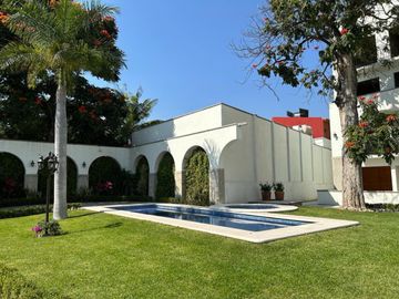 Acceso por la Avenida Morelos, desarrollo en  preventa