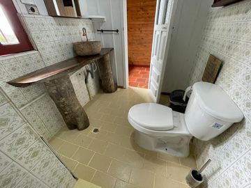 casa campestre en arriendo/venta en dapa parcelación hacienda los morales. Cod A108312