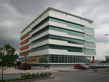 Local Comercial Alquiler o Venta de 540 m2 Parque Empresarial Colon