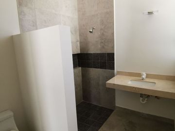 Casa en venta en Privada  al norte de Mérida   4 habitaciones