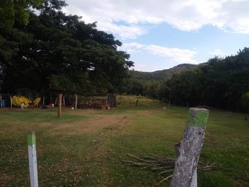 lote en venta en mediacanoa. Cod V14277