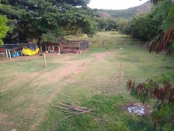lote en venta en mediacanoa. Cod V14277