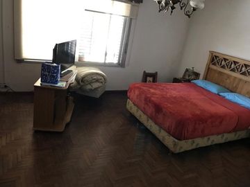 Casa para 2 Familias en venta en Bernal Centro