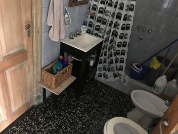 Casa para 2 Familias en venta en Bernal Centro