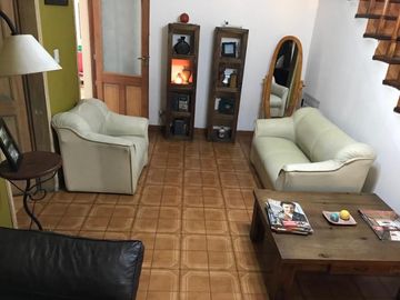 Casa para 2 Familias en venta en Bernal Centro