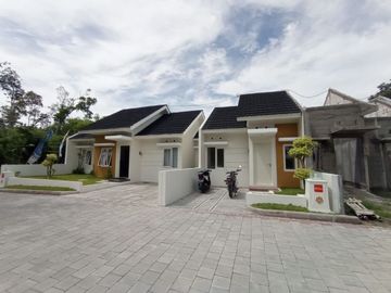 Jual Hunian Minimalis Dalam Perumahan Elit Di Prambanan, Siap KPR!!!