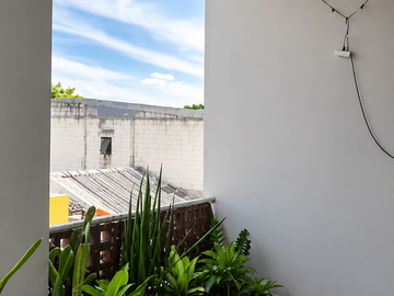 Rumah 2 Lantai Semi Furnished di Perum Bayur Sarana Indah, Sepatan - Tangerang