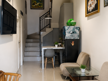 Rumah 2 Lantai Semi Furnished di Perum Bayur Sarana Indah, Sepatan - Tangerang