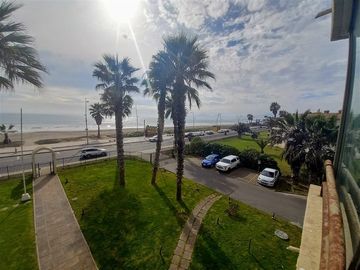 Depto 2D 1B con 53m2 Est y Bod, La Serena, frente al mar