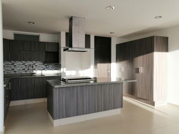 CASA EN VENTA CON ROOF GARDEN EN EL REFUGIO EL MARQUES QUERETARO GCA
