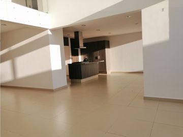 CASA EN VENTA CON ROOF GARDEN EN EL REFUGIO EL MARQUES QUERETARO GCA