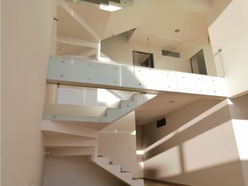 CASA EN VENTA CON ROOF GARDEN EN EL REFUGIO EL MARQUES QUERETARO GCA