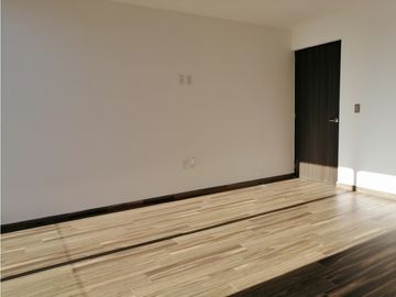 CASA EN VENTA CON ROOF GARDEN EN EL REFUGIO EL MARQUES QUERETARO GCA