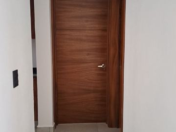 Venta de Casa de 4 Recámaras con Amplio Jardín en Punta Norte, Colima; México