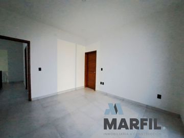 Venta de Casa de 4 Recámaras con Amplio Jardín en Punta Norte, Colima; México
