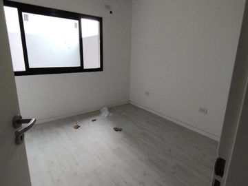 Departamento 3 ambientes a estrenar, con balcón al frente en venta, en Wilde