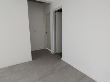 Departamento 3 ambientes a estrenar, con balcón al frente en venta, en Wilde