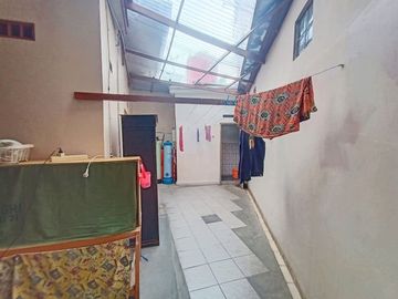 Di Sewakan Rumah Cocok Untuk Kantor Strategis 5 Kamar di Arcamanik Bandung