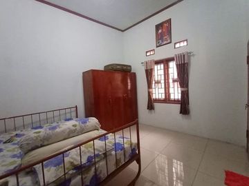 Di Sewakan Rumah Cocok Untuk Kantor Strategis 5 Kamar di Arcamanik Bandung